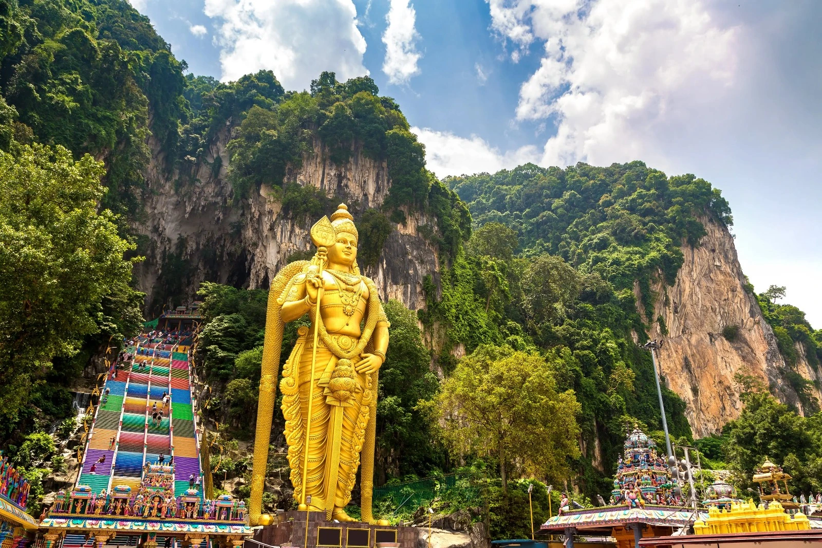 International holiday packages — Dubai, Singapore and Thailand